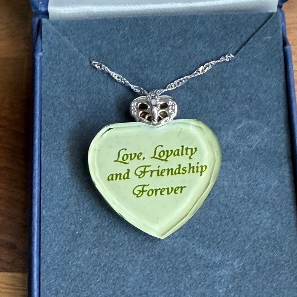 Bradford Exchange Irish Rose Crystal Heart Pendant Peridot Sterling Silver 925